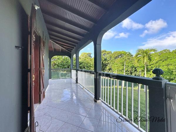 Maison à vendre 9 pièces (971)