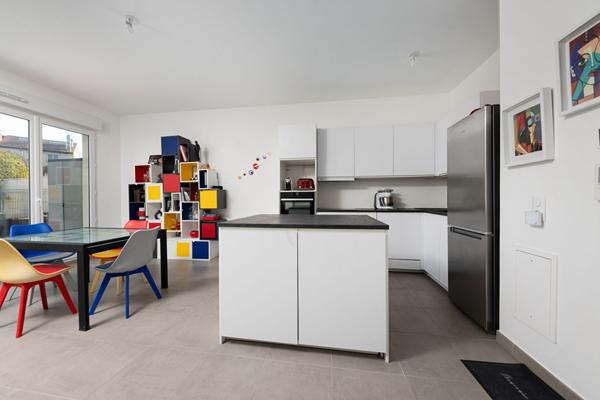 Appartement Vaires Sur Marne 3 pièce(s) 61 m2