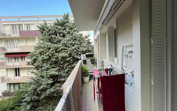 Appartement à vendre    4 pièces • 69,30 m2 Romans-sur-Isère