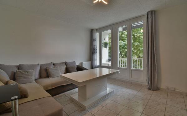 Appartement à vendre    4 pièces • 69,30 m2 Romans-sur-Isère