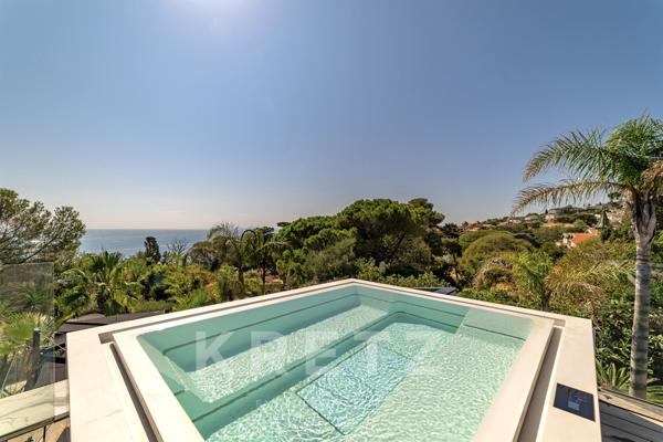 Prestigieuse villa d'architecte vue mer