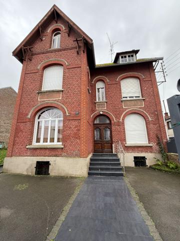 Maison 8 pièces 227 m2