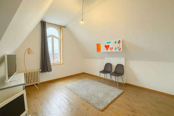 Maison 8 pièces 227 m2