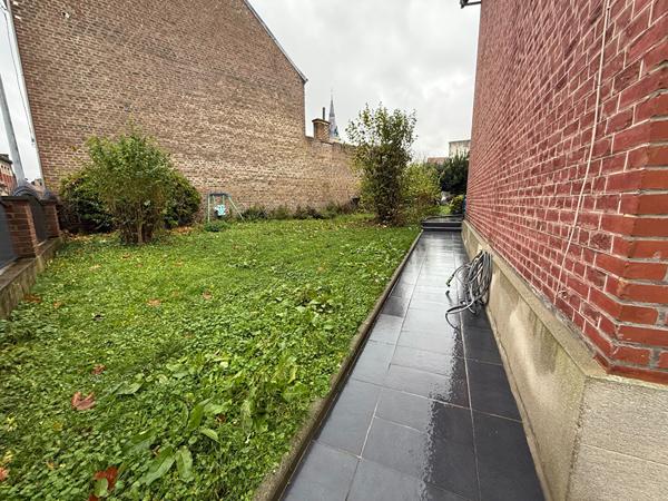 Maison 8 pièces 227 m2