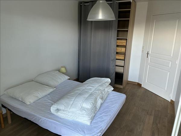 Appartement à louer 720 € CC Tours 2 p 46 m² DPE C