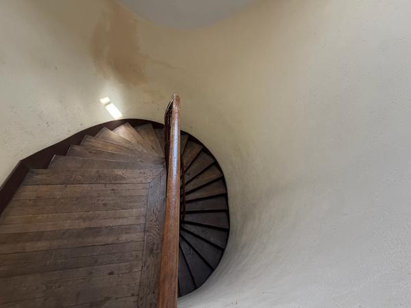 APPARTEMENT T1 au 3ème étage