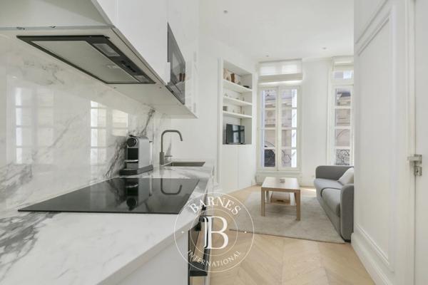 Paris 1er, Appartement  27 m² à vendre