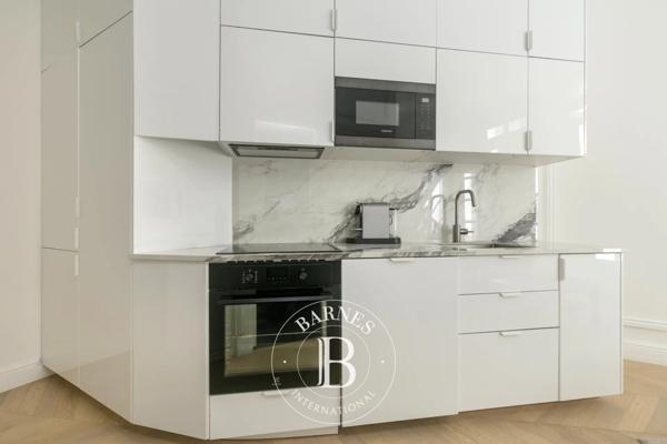 Paris 1er, Appartement  27 m² à vendre