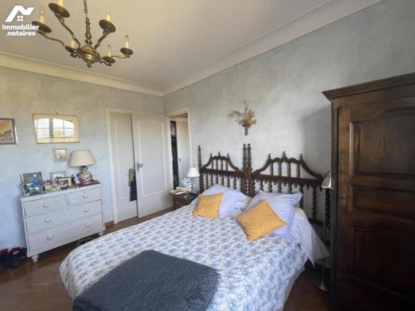 Vallauris Collines Maison  individuelle de 150 m2  Habitable sur un terrain  de 1400 m2 avec piscine