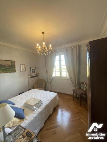 Vallauris Collines Maison  individuelle de 150 m2  Habitable sur un terrain  de 1400 m2 avec piscine