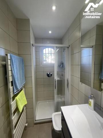 Vallauris Collines Maison  individuelle de 150 m2  Habitable sur un terrain  de 1400 m2 avec piscine