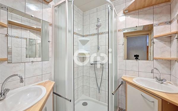 Appartement à vendre    3 pièces • 71,30 m2 Clermont-Ferrand