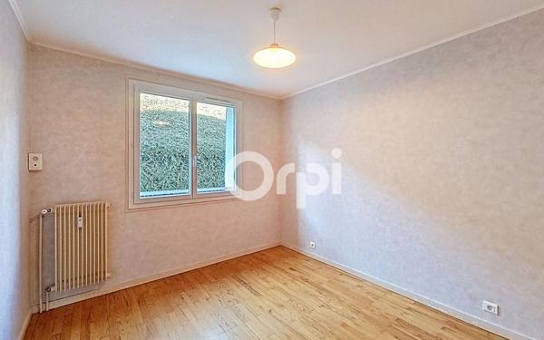 Appartement à vendre    3 pièces • 71,30 m2 Clermont-Ferrand