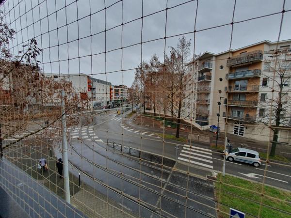 Au calme dans un cadre agréable avec une vue dégagée.