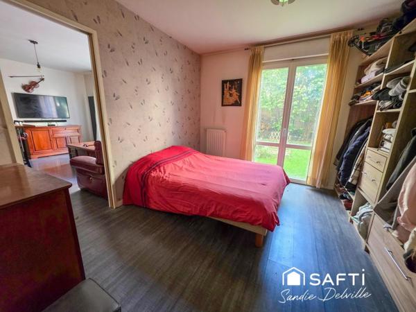 Appartement 2 pièces- 38m²- jardin- 2 places boxées