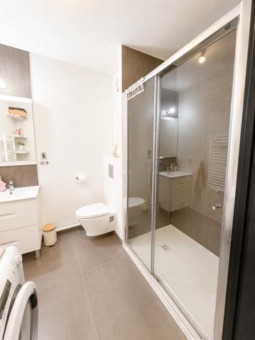 Appartement
         2 pièces
        - 49 m² Exclusivité 289 000 € *