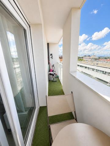Appartement
         2 pièces
        - 49 m² Exclusivité 289 000 € *