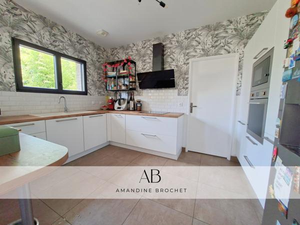 Maison
         8 pièces
        - 215 m² 1 430 000 € *