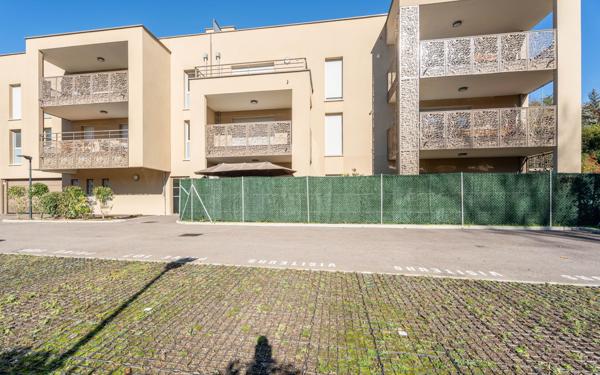 Appartement à vendre    4 pièces • 77,54 m2 Sain-Bel