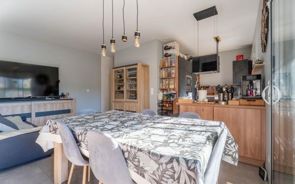 Appartement à vendre    4 pièces • 77,54 m2 Sain-Bel