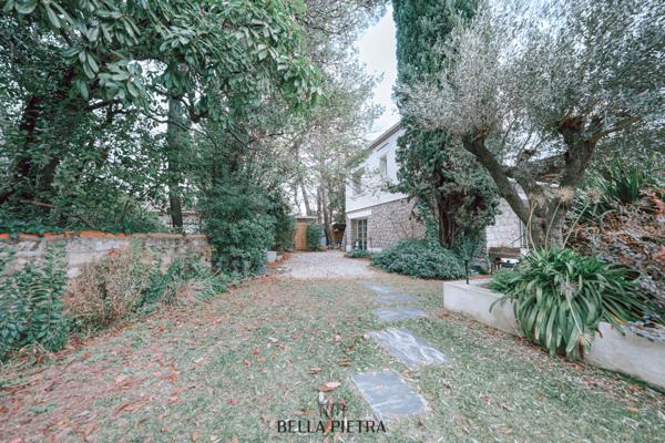 Montpellier (34000) Maison de charme 6 pièces au coeur de Montpellier - Domaine privé