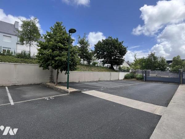 QUIMPER - Appartement T3 de 82 m² avec terrasse, ascenseur, garage et vue dégagée