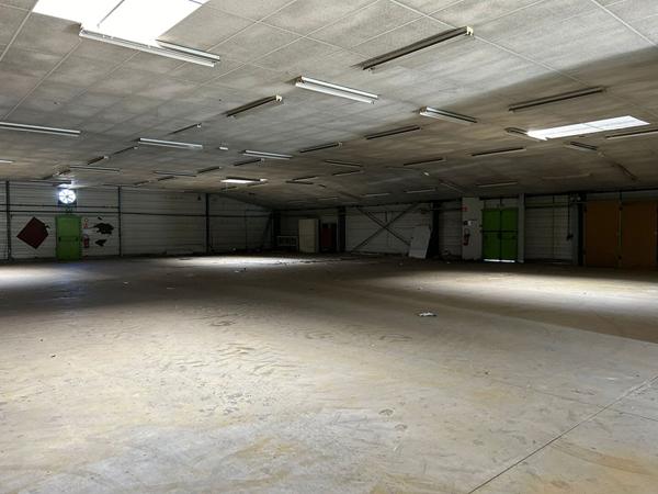 Entrepôt / local industriel Avranches 769 m2