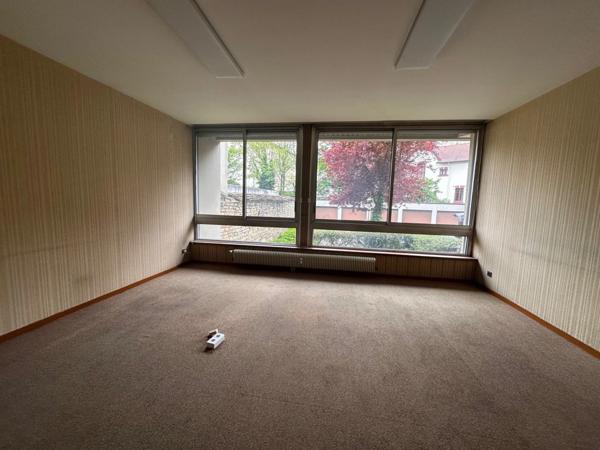 DIJON BOULEVARD VOLTAIRE LOCAL PROFESSIONNEL DE 113 M2