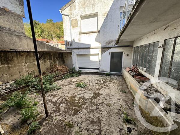 Immeuble à vendre  135 m 2   LAVELANET  - 09