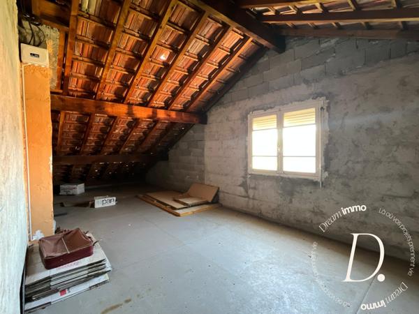Maison au fort potentiel d'agrandissement sur 3 niveaux - Quartier calme