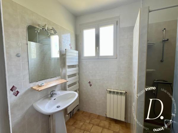 Maison au fort potentiel d'agrandissement sur 3 niveaux - Quartier calme