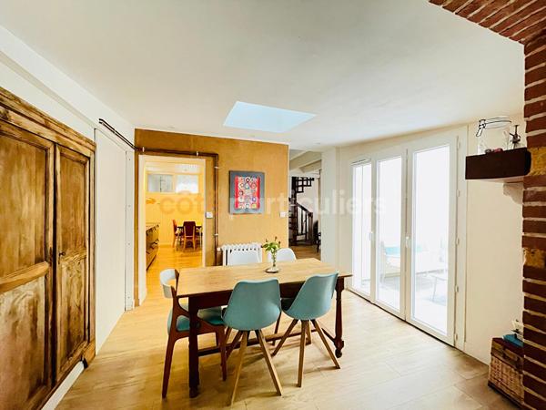 Vente
                Maison125 m² - 6 Pièces -
                    MONTAUBAN (82000)