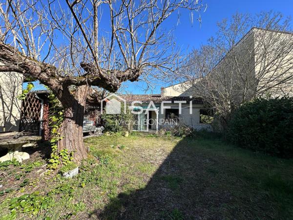 Ensemble immobilier divisible avec maison et hangar au cœur de Parempuyre