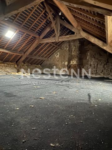 Charmante longère en pierre NON MITOYENNE de 3 pièces à vendre à Questembert