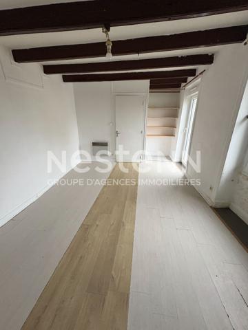 Charmante longère en pierre NON MITOYENNE de 3 pièces à vendre à Questembert