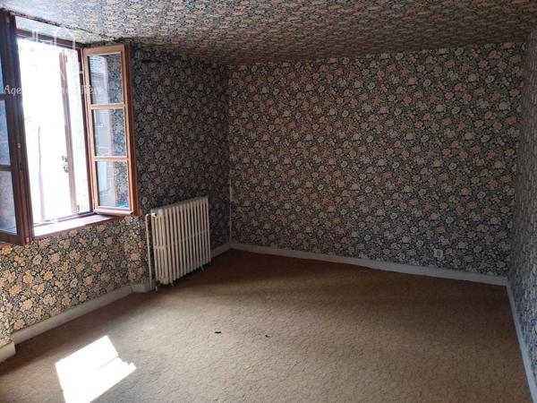 Vente Maison 6 pièces 160 m2 à Saint-Germain-du-Teil