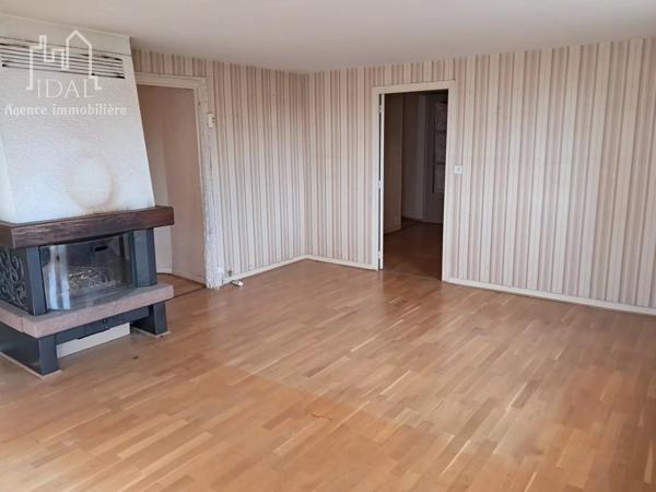 Vente Maison 6 pièces 160 m2 à Saint-Germain-du-Teil