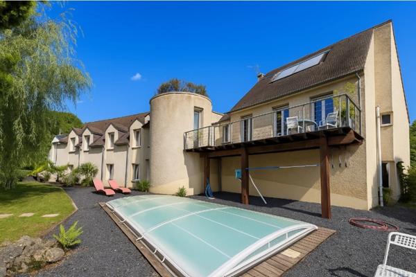 À vendre – Propriété d’exception de 472 m² habitables sur parc arboré de 5 000 m² – Lourdes