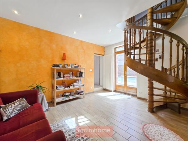 MAISON FAMILIALE 230 m² 6 CH GARAGE 100 m² JARDIN