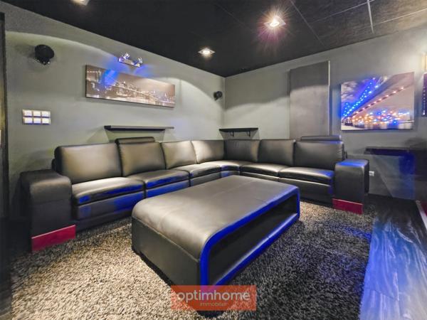 MAISON FAMILIALE 230 m² 6 CH GARAGE 100 m² JARDIN