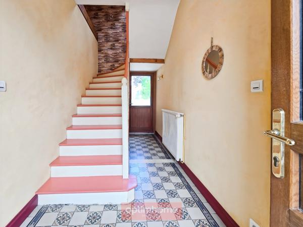 MAISON FAMILIALE 230 m² 6 CH GARAGE 100 m² JARDIN