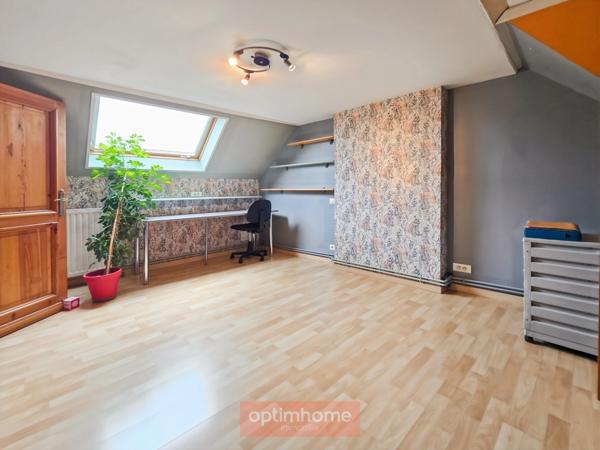 MAISON FAMILIALE 230 m² 6 CH GARAGE 100 m² JARDIN