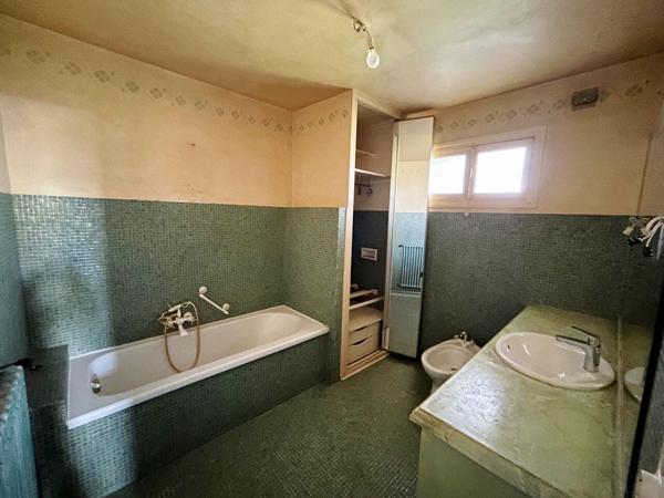 Maison 6 pièces, à fort potentiel, à rénover,