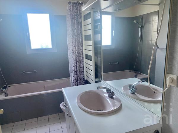 Maison Niort 5 pièce(s) 100 m2