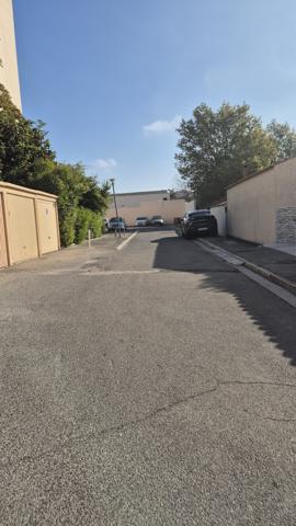 Marignane " GARAGE "
