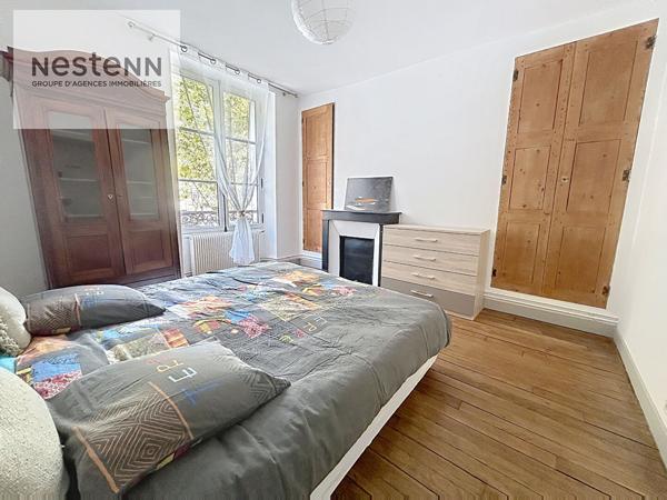 ORLEANS ALEXANDRE MARTIN - appartement T3 69M2 entièrement meublé - 2 CHAMBRES - PARQUET  - CHEMINEE - CAVE