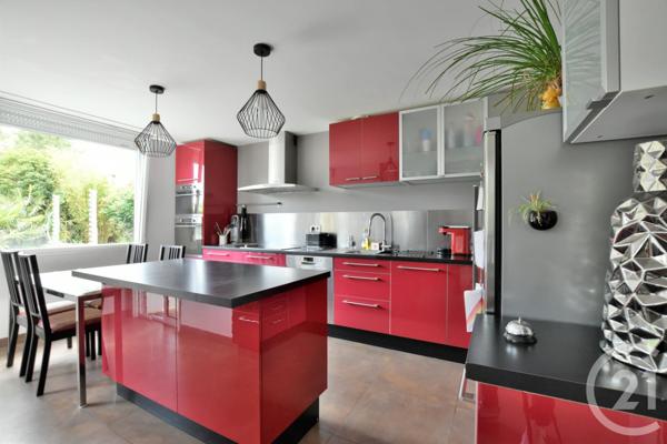 Maison à vendre  10 pièces - 226,25 m2 ST HILAIRE DE RIEZ - 85