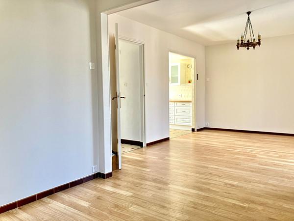 MAISON FAMILIALE - 5 CHAMBRES