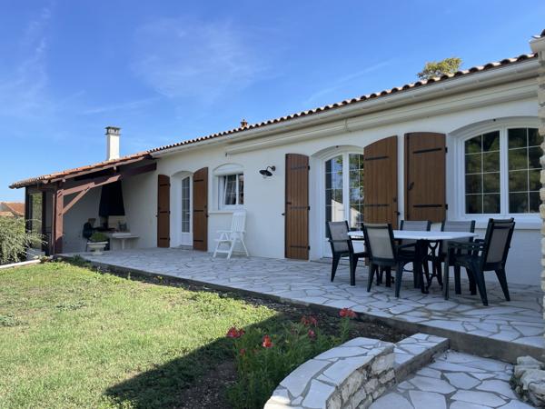 Maison  6 pièce(s)  3 chambre(s)  147 m²