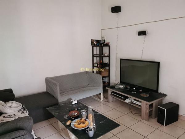 BEL IMMEUBLE  3 APPARTEMENTS +LOCAL COMMERCIAL+ RESERVE